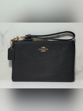 Coach Corner Zip Leather Wristlet Leather Tag Black Size Small NWOT